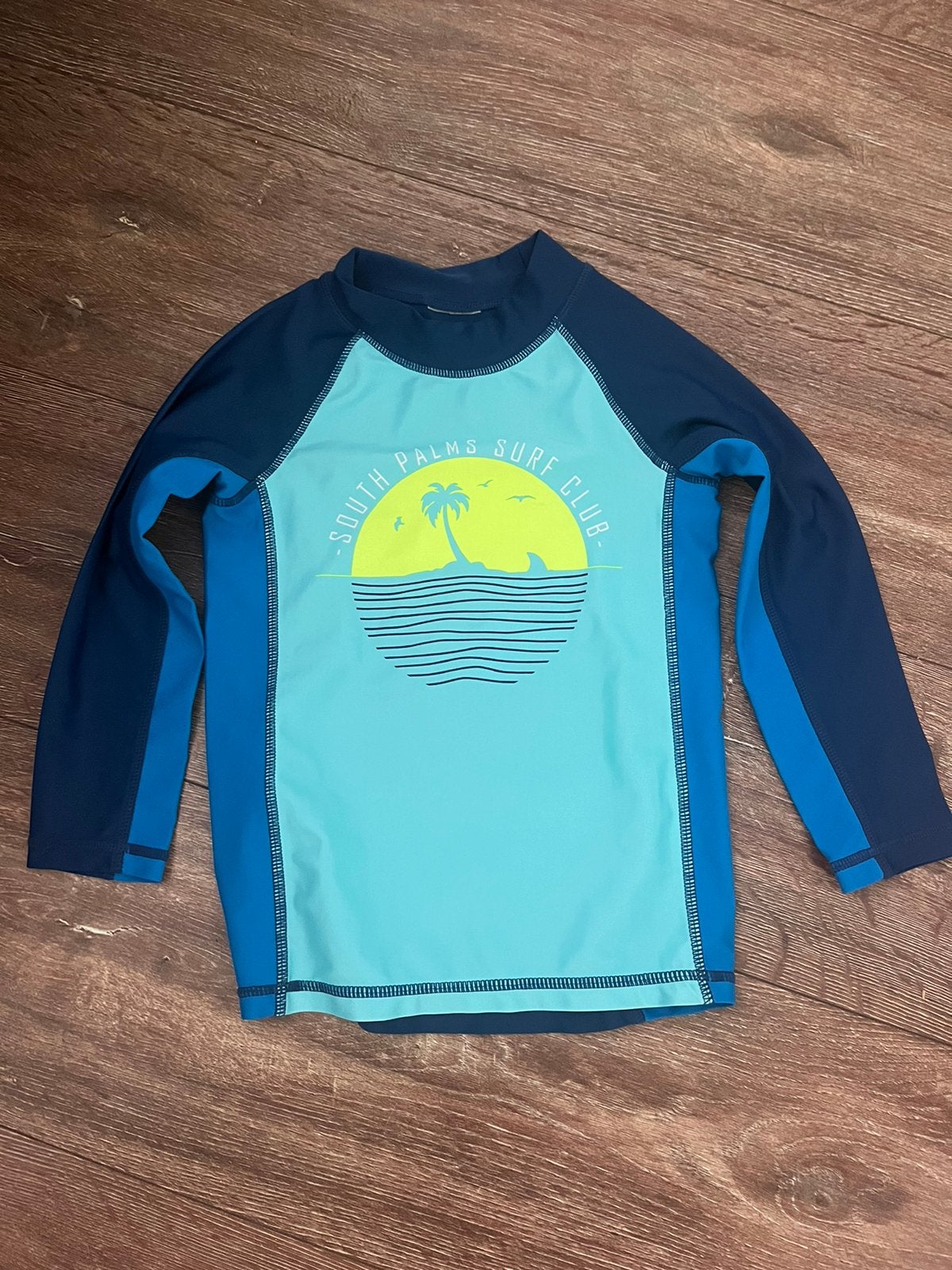 UV-Zwemshirt 'South Palms Surf Club' – Maat 98/104, Kinderen en Baby's, Ophalen of Verzenden, Zo goed als nieuw, Jongen of Meisje
