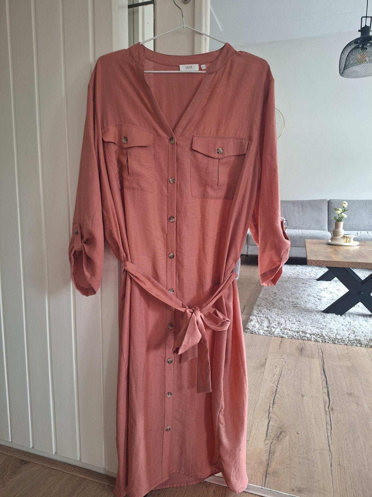 Yest Jurk Koraalrood Maat 42/44 (L), Kleding | Dames, Overige kleuren, Maat 42/44 (L), Ophalen of Verzenden, Zo goed als nieuw
