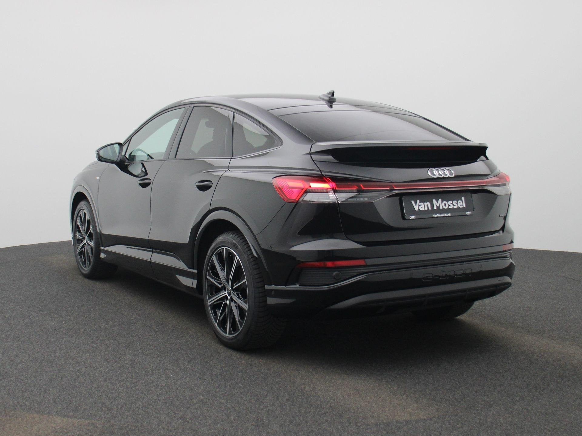 Audi Q4 Sportback e-tron 45 quattro S Edition Competition 82, Auto's, Audi, Automaat, 12 maanden, Gebruikt, Zwart