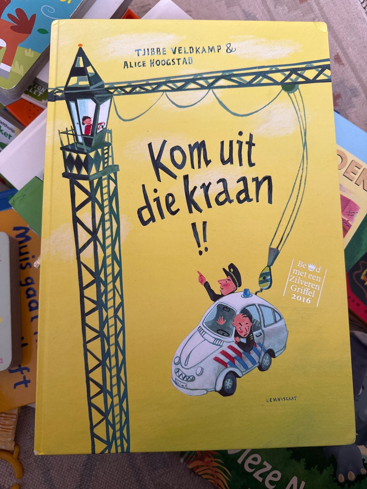 Kom uit die kraan!! - Tjibbe Veldkamp & Alice Hoogstad, Ophalen of Verzenden, Zo goed als nieuw, Fictie algemeen