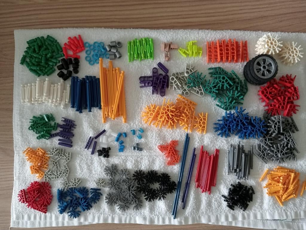 K'nek, Ophalen of Verzenden, Zo goed als nieuw, K'nex