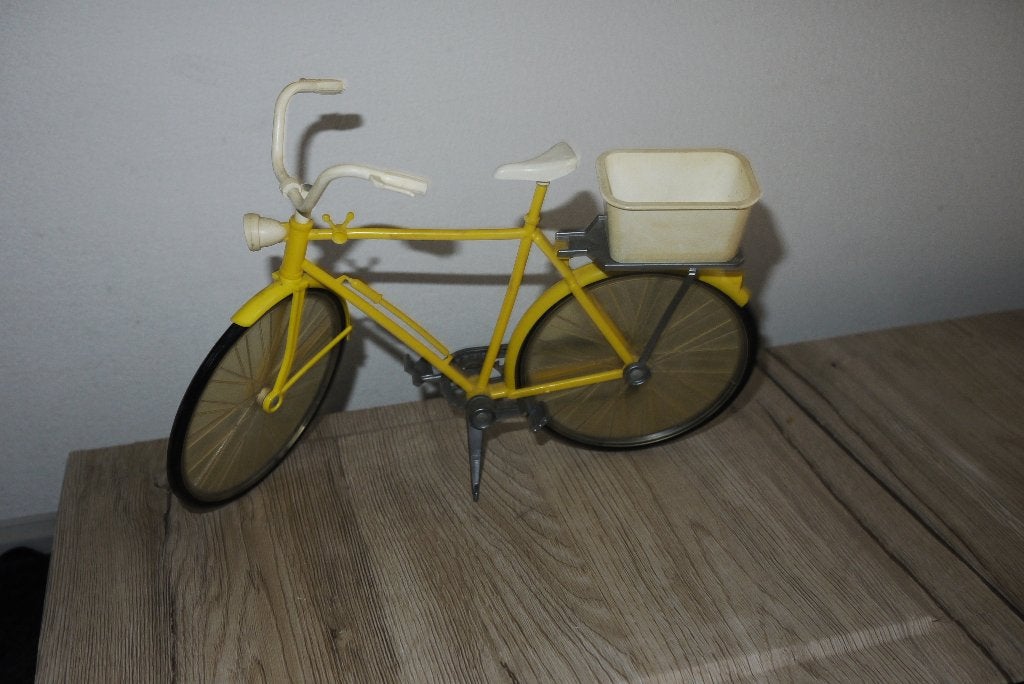 Barbie fiets 1970 / 1973 mattel collector item geel, Verzamelen, Ophalen of Verzenden, Gebruikt, Accessoires