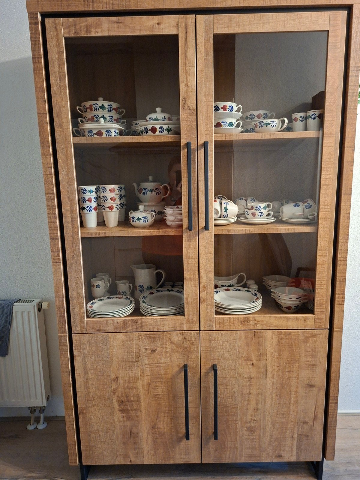 vitrine kast tweedelig., Ophalen, Met plank(en), 100 tot 150 cm, 200 cm of meer