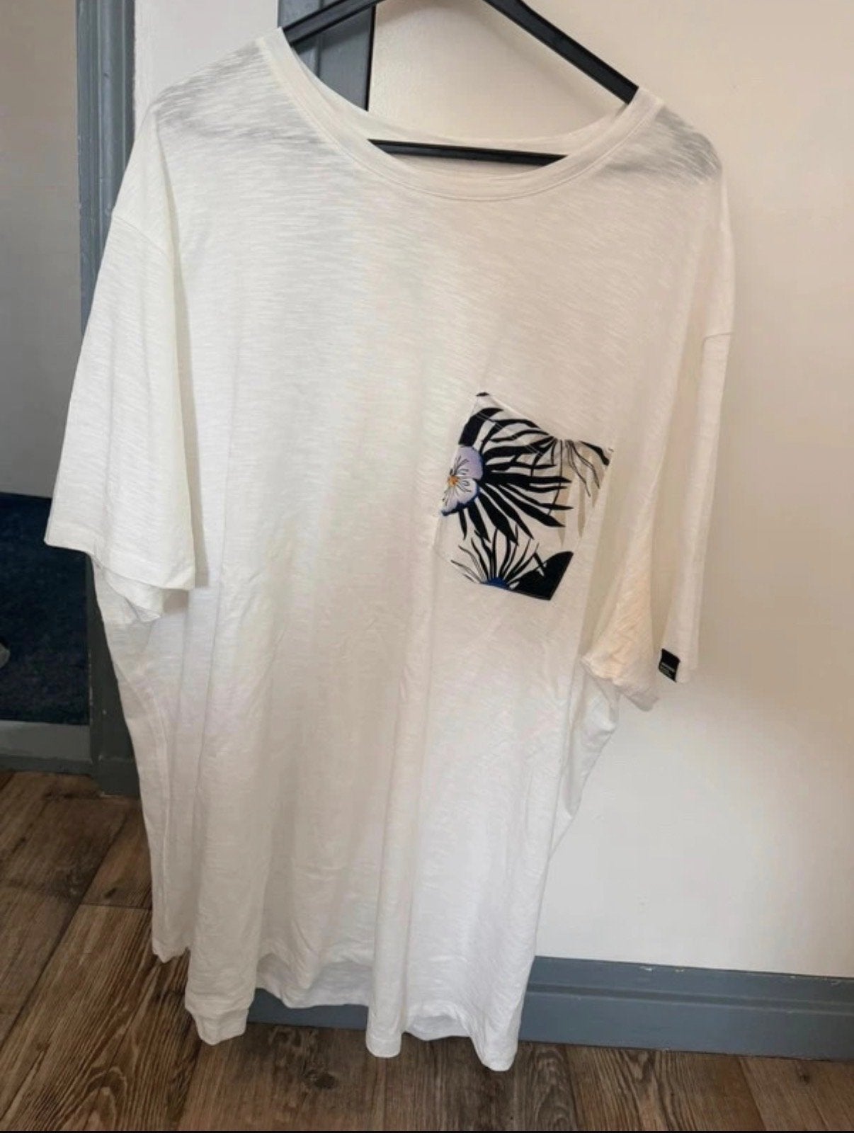 Jack & Jones T-shirt met bloemenprint zak - Maat 4XL, Ophalen of Verzenden, Zo goed als nieuw, Overige maten, Wit
