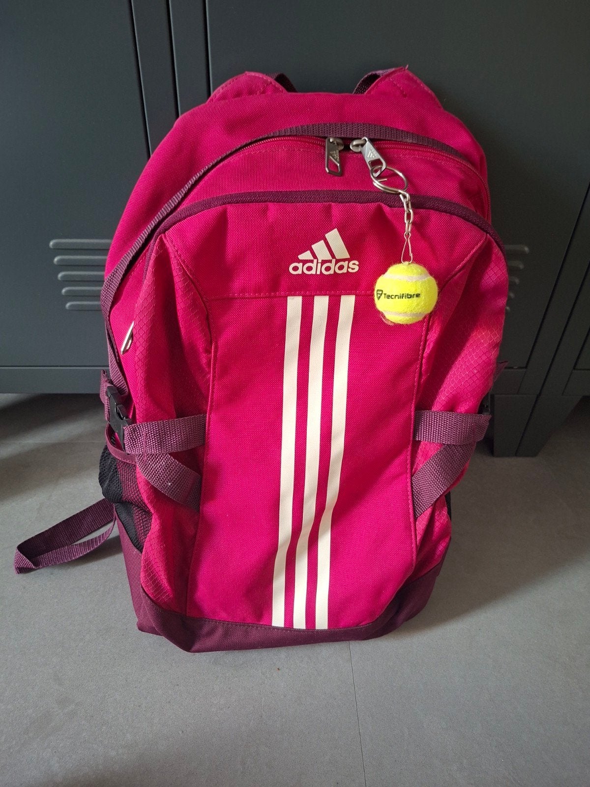 Tennistas, rackets, zonneklep en tennisballen nieuw!, Ballen, L00, Nieuw, Ophalen of Verzenden