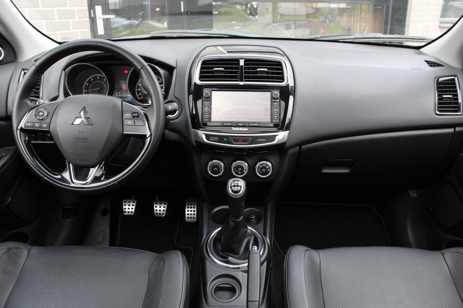 Mitsubishi ASX 1.6 Cleartec Instyle / Leder / Panoramadak /, Gebruikt, 4 cilinders, Met garantie (alle), 1590 cc