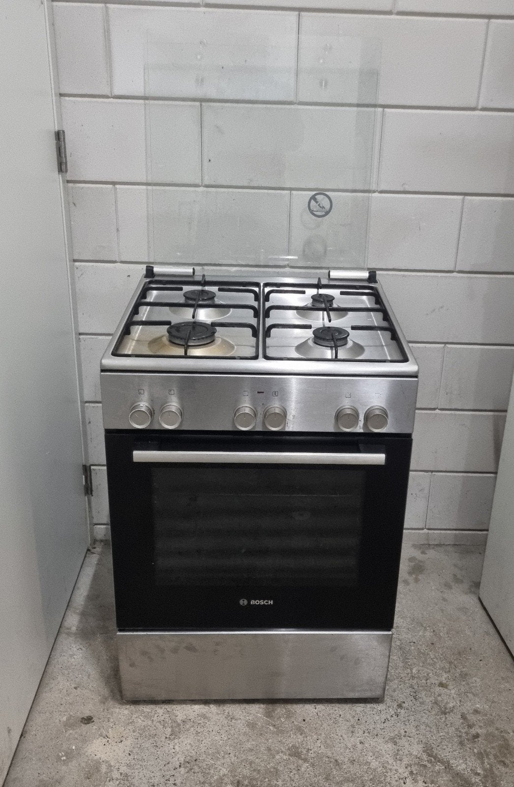bosch gasfornuis met heteluchtoven, Witgoed en Apparatuur, Ophalen, 4 kookzones, Zo goed als nieuw, Gas