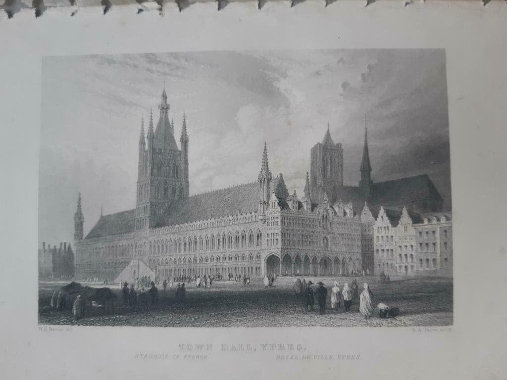 026 / Stadhuis Yperen - Ypres in België, Ophalen of Verzenden