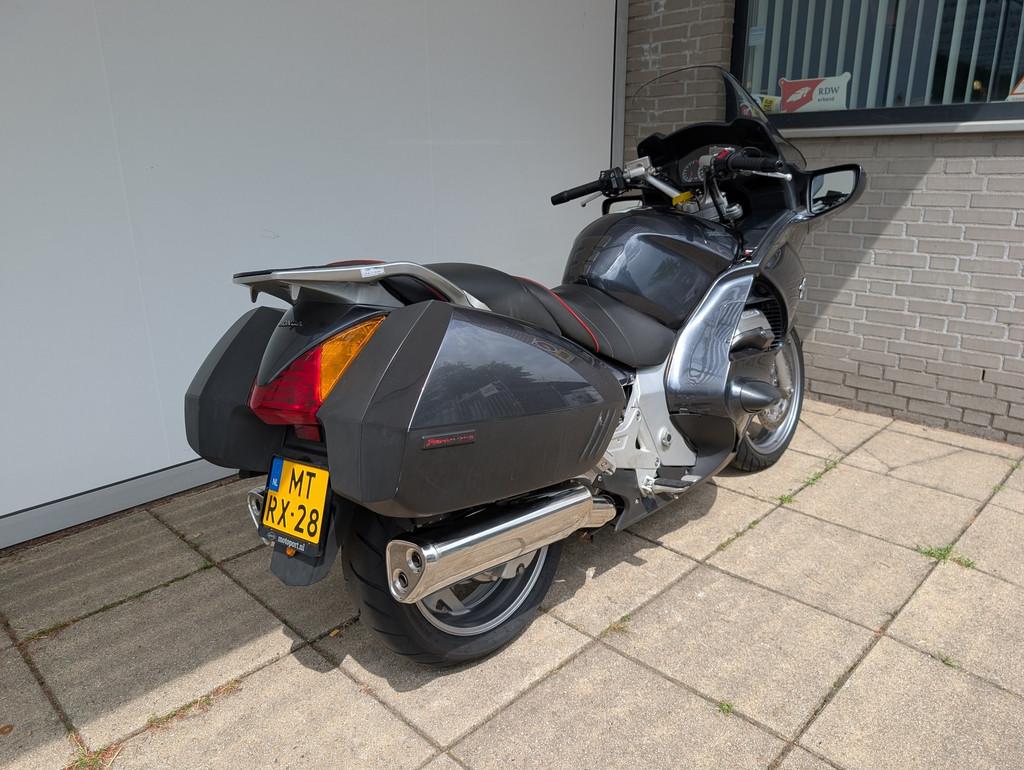 Honda ST 1300 Pan European ABS (bj 2007), Bedrijf, Honda Motor Europe Limited, Toermotor, Customer.service@honda-eu.com