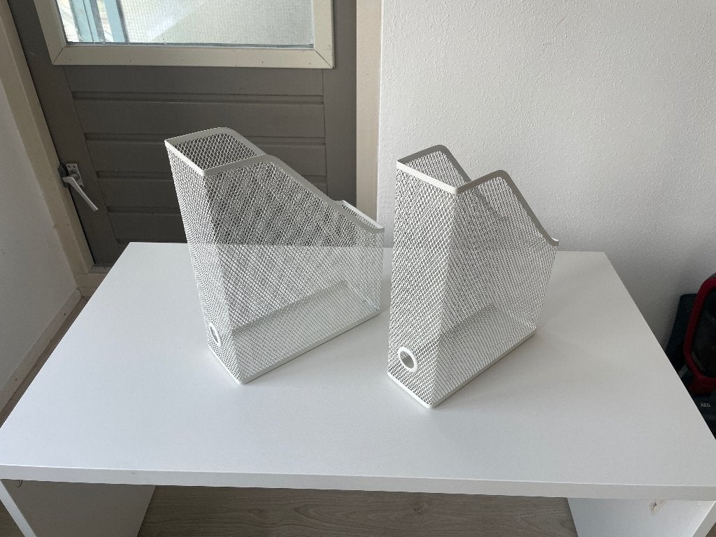 IKEA DRÖNJÖNS Lectuurbak wit, Huis en Inrichting, Woonaccessoires | Krantenbakken en Lectuurbakken, Lectuurbak, Ophalen, Gebruikt