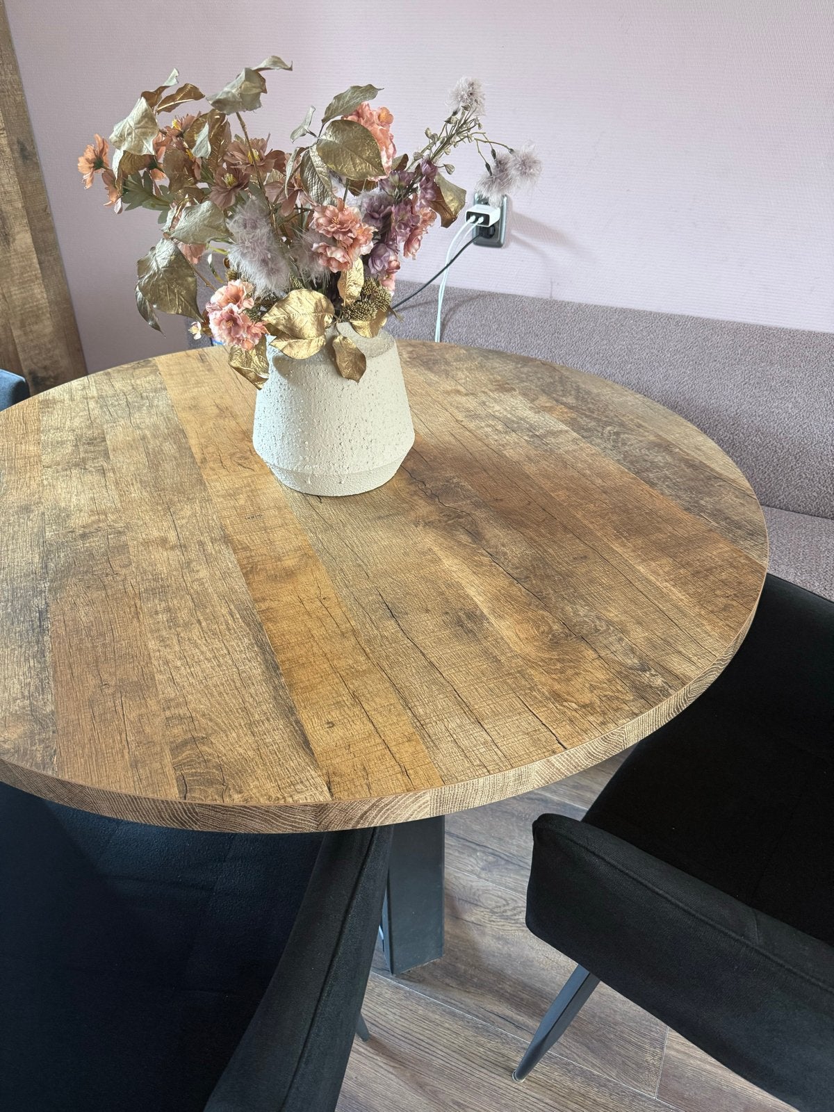 Ronde eettafel van hout met metalen onderstel, Huis en Inrichting, Tafels | Eettafels, Ophalen, 100 tot 150 cm, Rond, Zo goed als nieuw