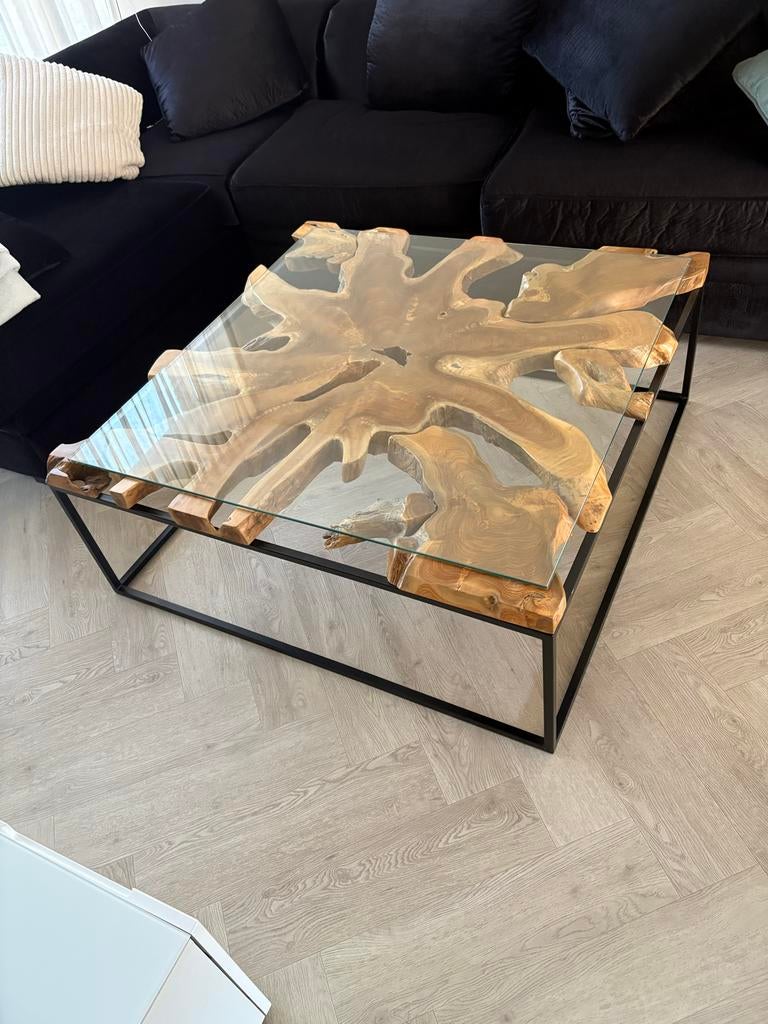Salontafel met glazen blad en teakhouten wortel L120/B120, 100 tot 150 cm, Ophalen of Verzenden, Zo goed als nieuw, Vierkant