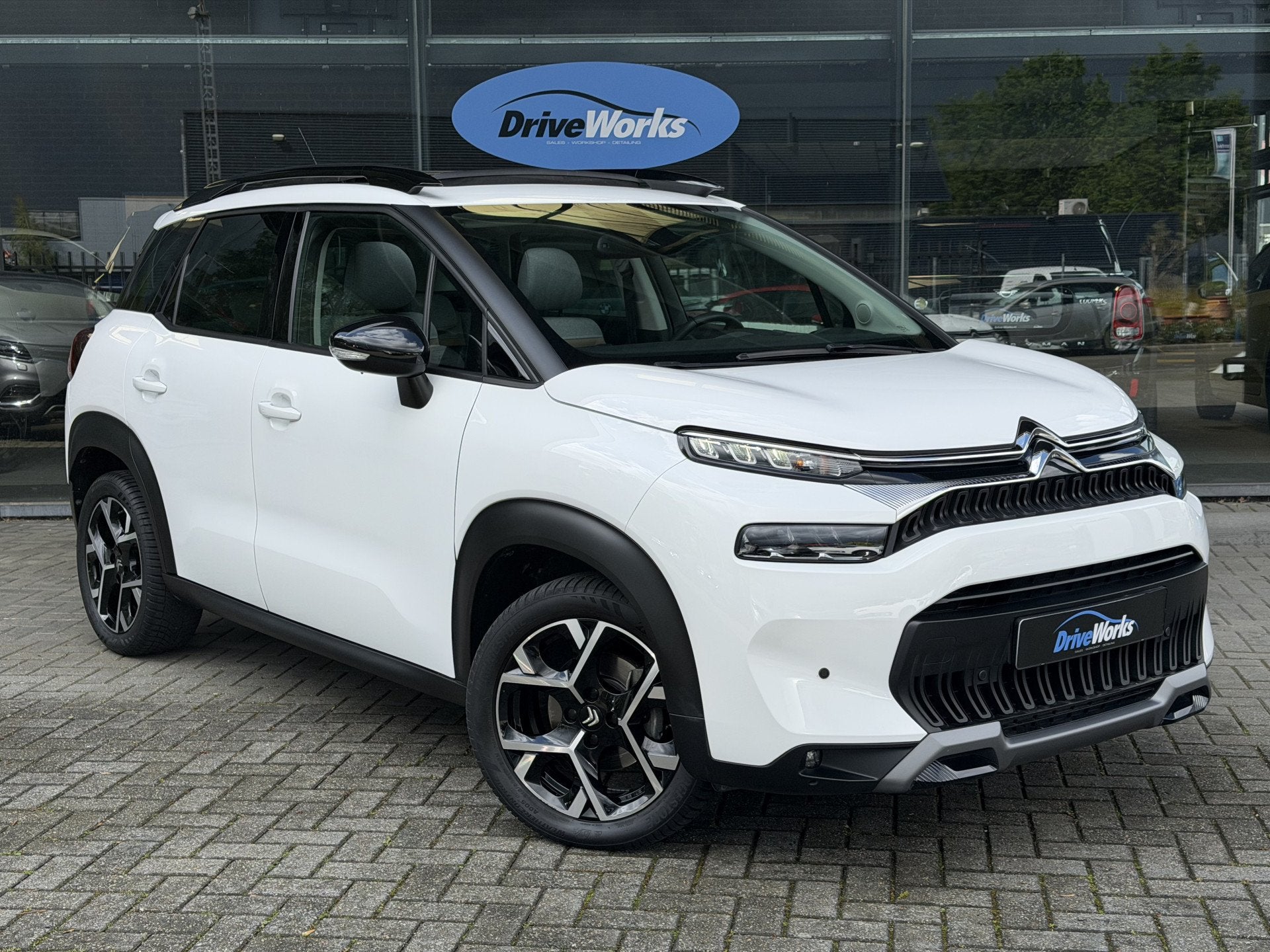 Citroën C3 Aircross 1.2 SHINE 130PK | Nieuwstaat | Automaat, Auto's, Gebruikt, Huisgarantie, 1199 cc, Met garantie (alle)