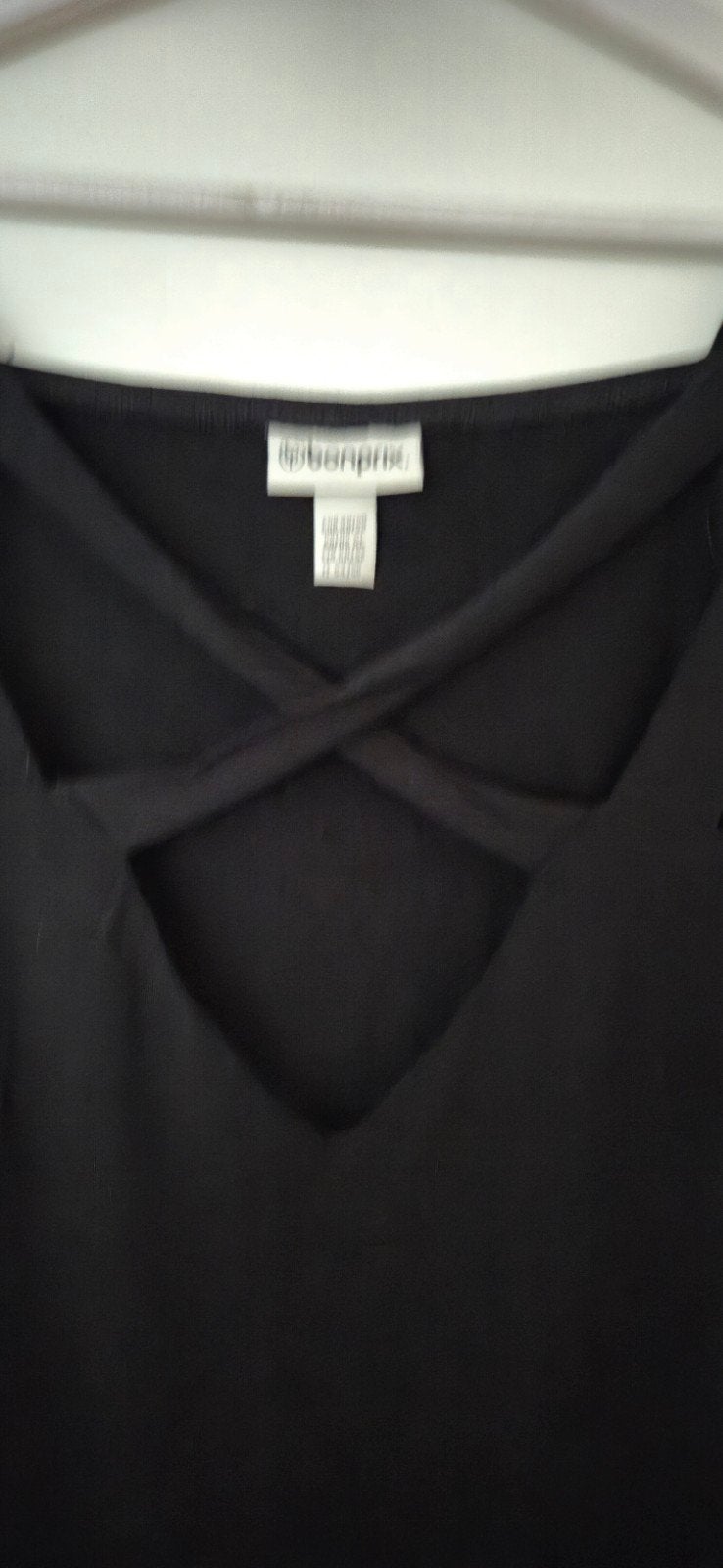 zwart tshirt met sexy open hals maat 48/50, Ophalen of Verzenden, Zo goed als nieuw, Zwart, Shirt of Top