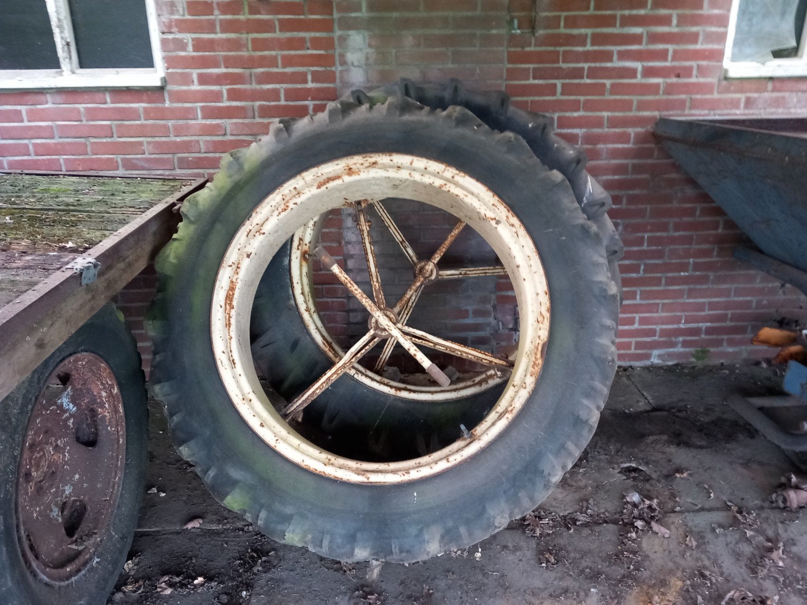 dubbellucht banden, Ophalen