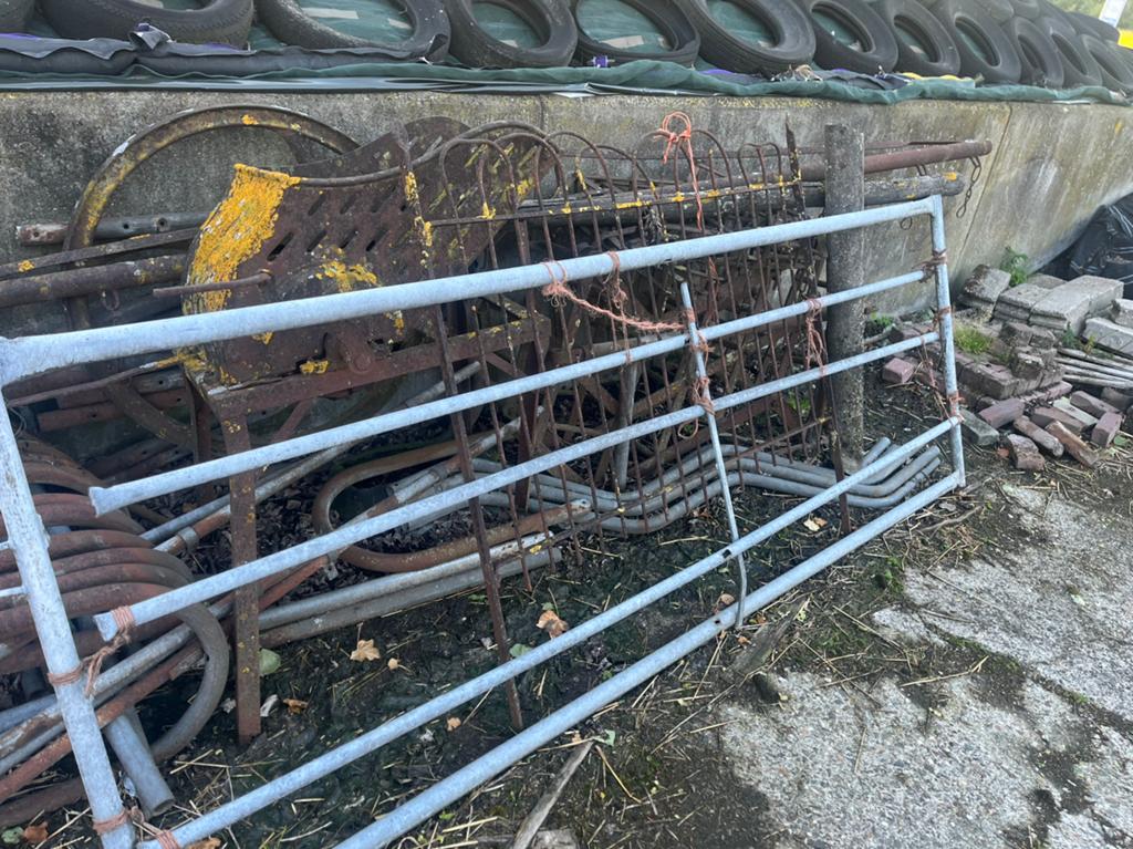 Diverse stukken oud ijzer, Doe-het-zelf en Verbouw, Metalen, Ophalen of Verzenden, Gebruikt, IJzer