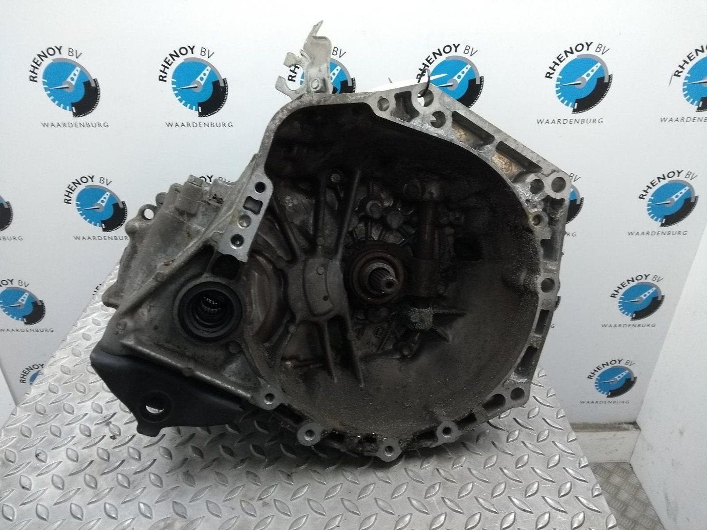 TOYOTA YARIS TRANSMISSIE / VERSNELLINGSBAK 2011, Auto-onderdelen, Ophalen of Verzenden, Gebruikt, Stiba lid