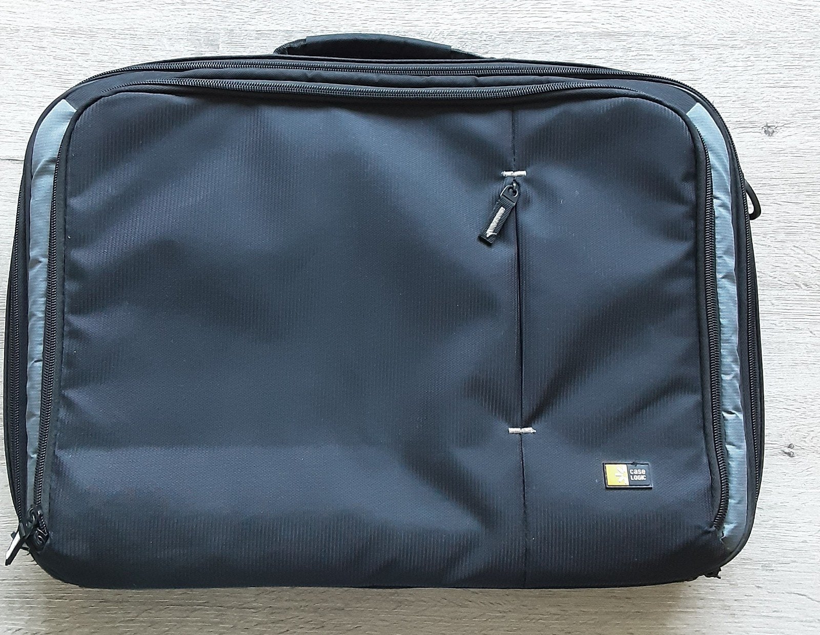 Laptop tas, Meerdere vakken, 17 inch of meer, Ophalen of Verzenden, Zo goed als nieuw