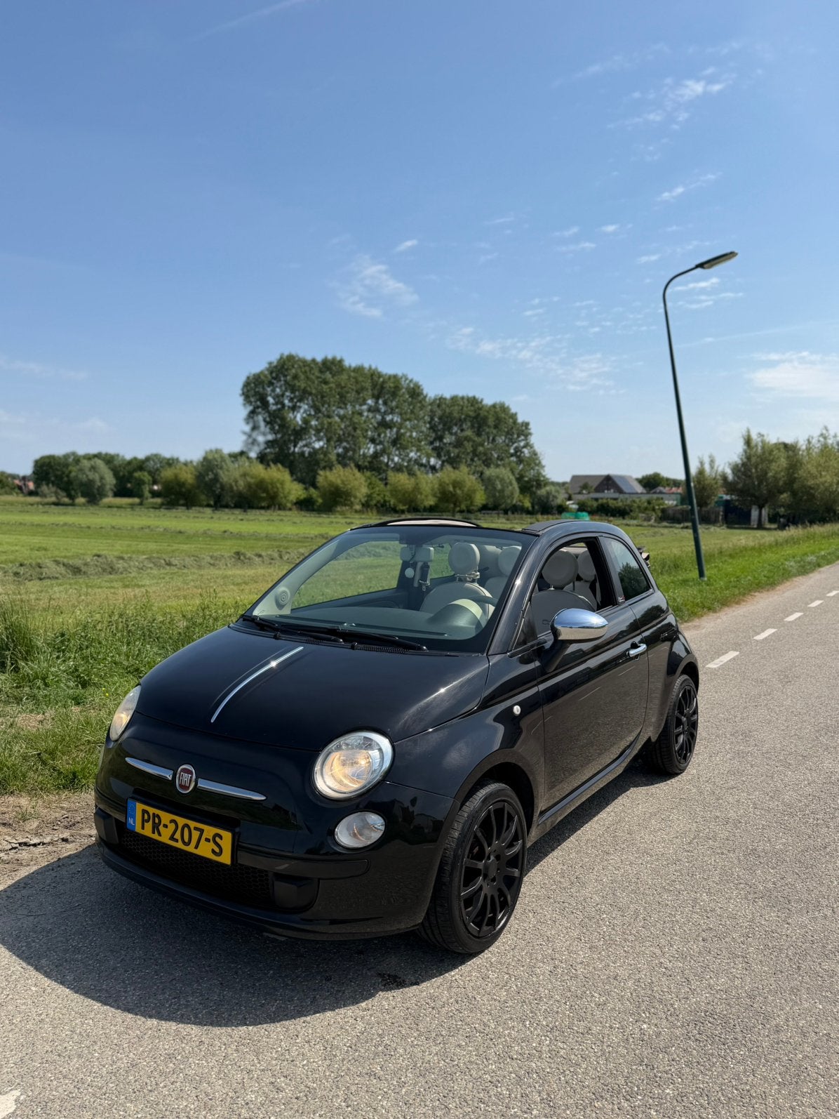 Fiat 500 1.2 CABRIO NW APK, Auto's, Voorwielaandrijving, 4 cilinders, Zwart, Handgeschakeld
