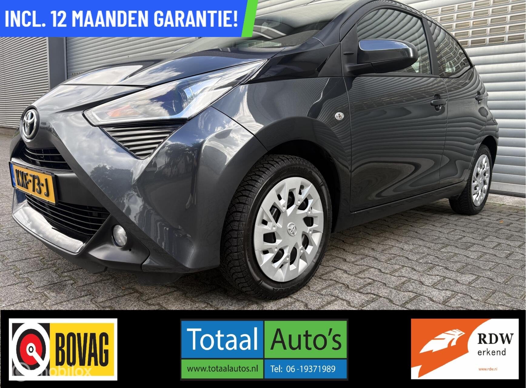 Toyota Aygo 1.0 VVT-i x-clusiv*NIEUWSTAAT*P-CAMERA*APPLE+AND, Gebruikt, Euro 6, 4 stoelen, Leder