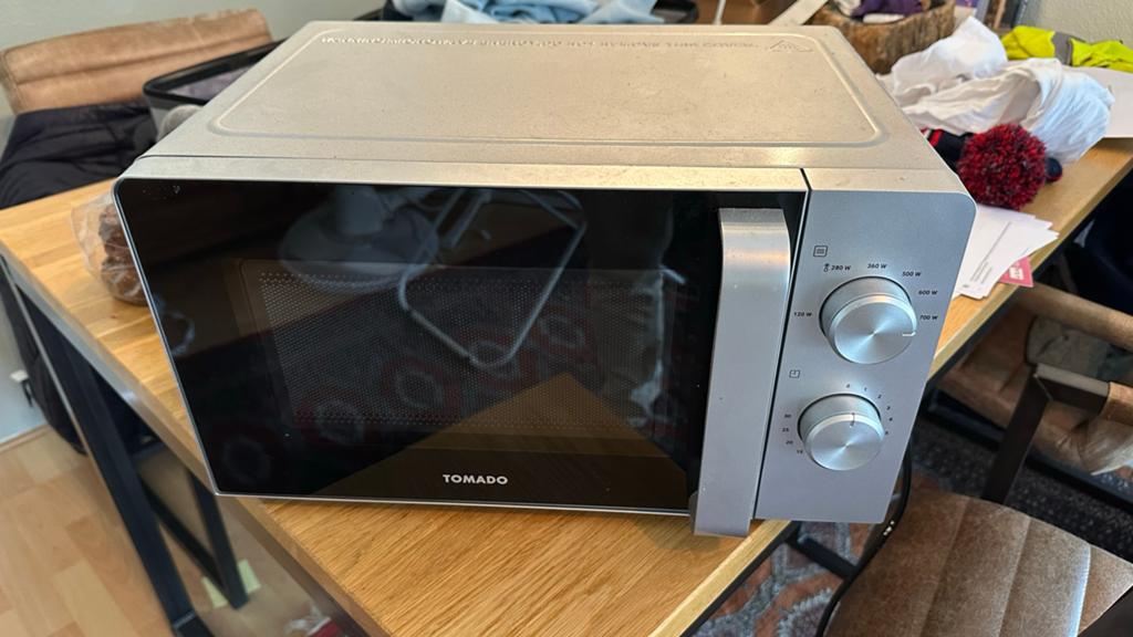 Tomado Magnetron - Zo goed als nieuw, Ophalen, Draaiplateau, Magnetron, Zo goed als nieuw