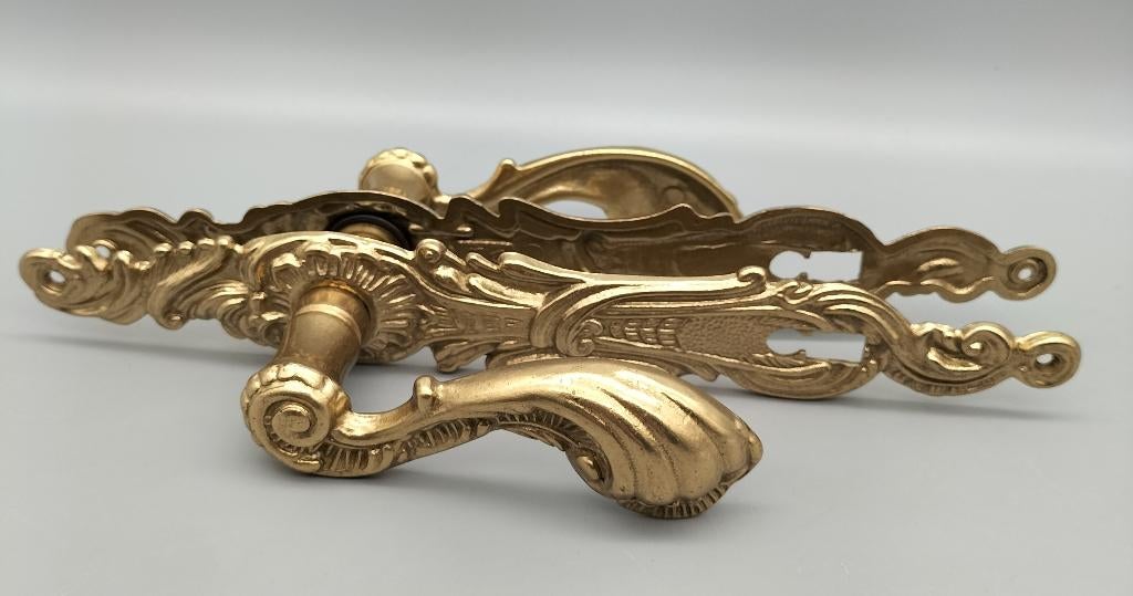 Set antieke deurklinken/ deurkrikken -Barok/ Rococo- stijl., Ophalen of Verzenden, Zo goed als nieuw, Koper of Messing, Klink of Kruk