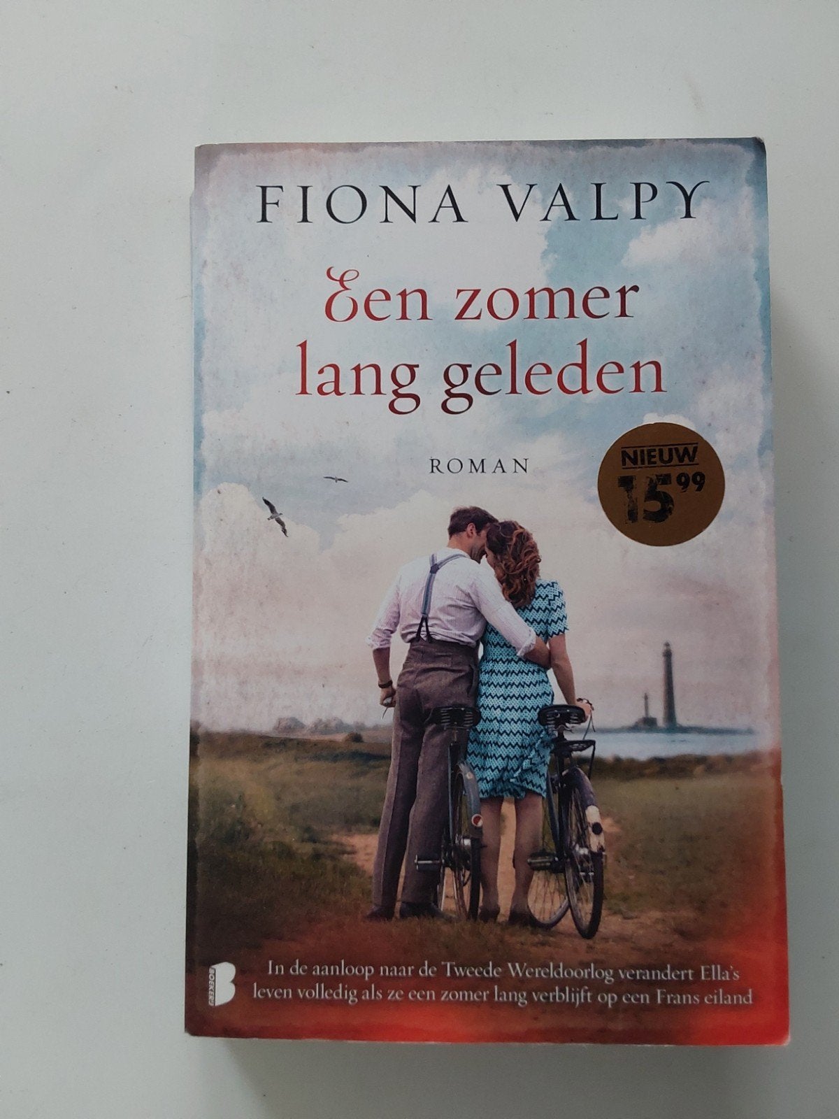Fiona Valpy : Een zomer lang geleden, Ophalen of Verzenden, Zo goed als nieuw, Fiona Valpy