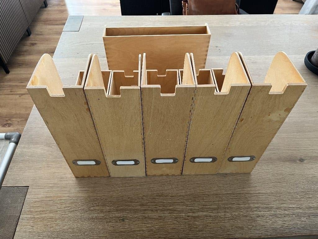 Lectuurbakken Knuff en meer, Ophalen of Verzenden, Gebruikt, Hout