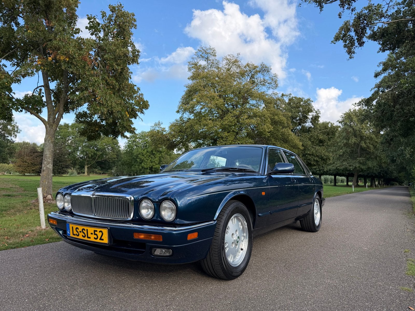 Jaguar Sovereign 3.2 V6 AUT 1995 Blauw/Cruise/Leder, Automaat, Achterwielaandrijving, 3239 cc, Beige