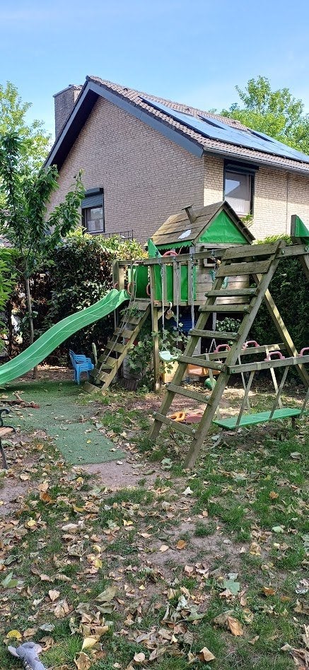 Gratis af te halen speelhuisje, Ophalen, Gebruikt, Hout