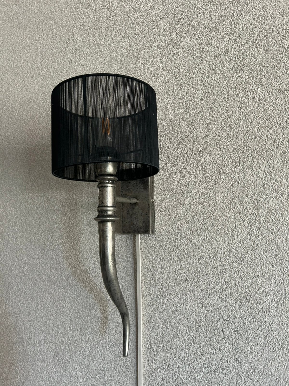 2 stuks wandlamp hoorn, Huis en Inrichting, Lampen | Wandlampen, Ophalen, Zo goed als nieuw