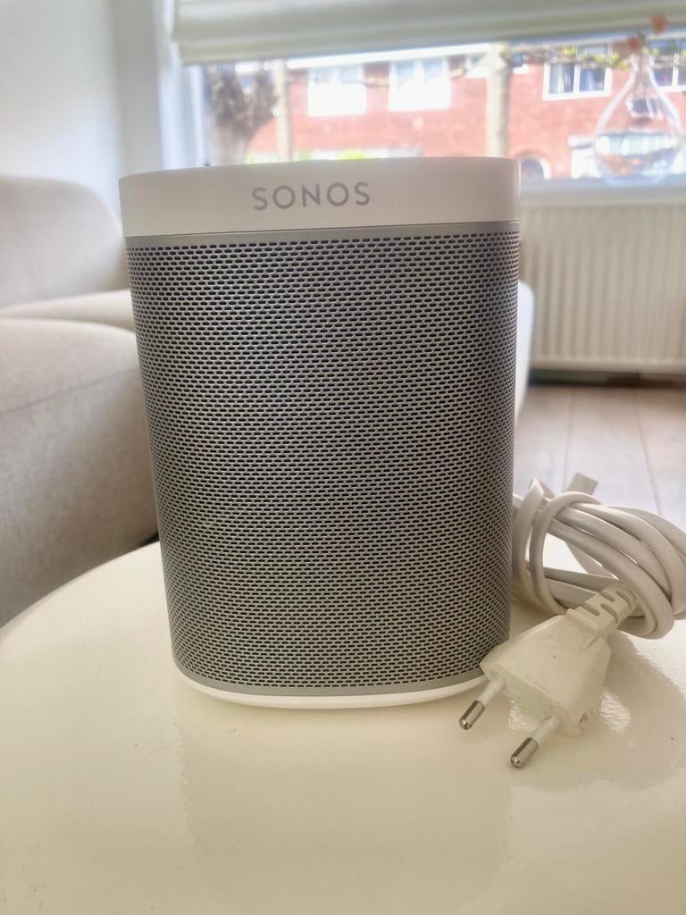 Sonos Play 1 Grijs / Wit als nieuw, Ophalen of Verzenden, Zo goed als nieuw, Sonos, Minder dan 60 watt