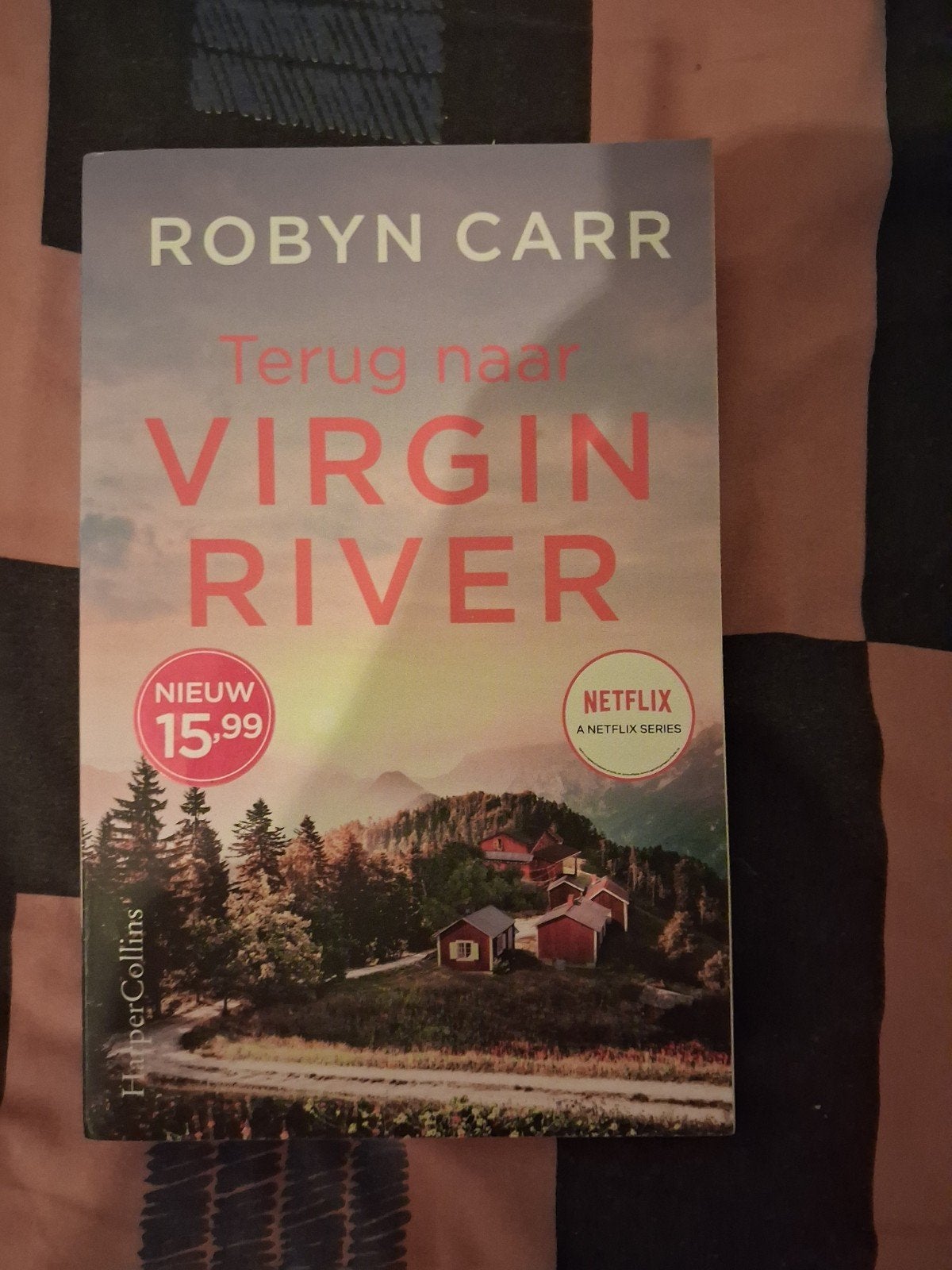 Terug naar Virgin River - Robyn Carr (Netflix serie), Boeken, Romans, Zo goed als nieuw, Nederland, Ophalen of Verzenden