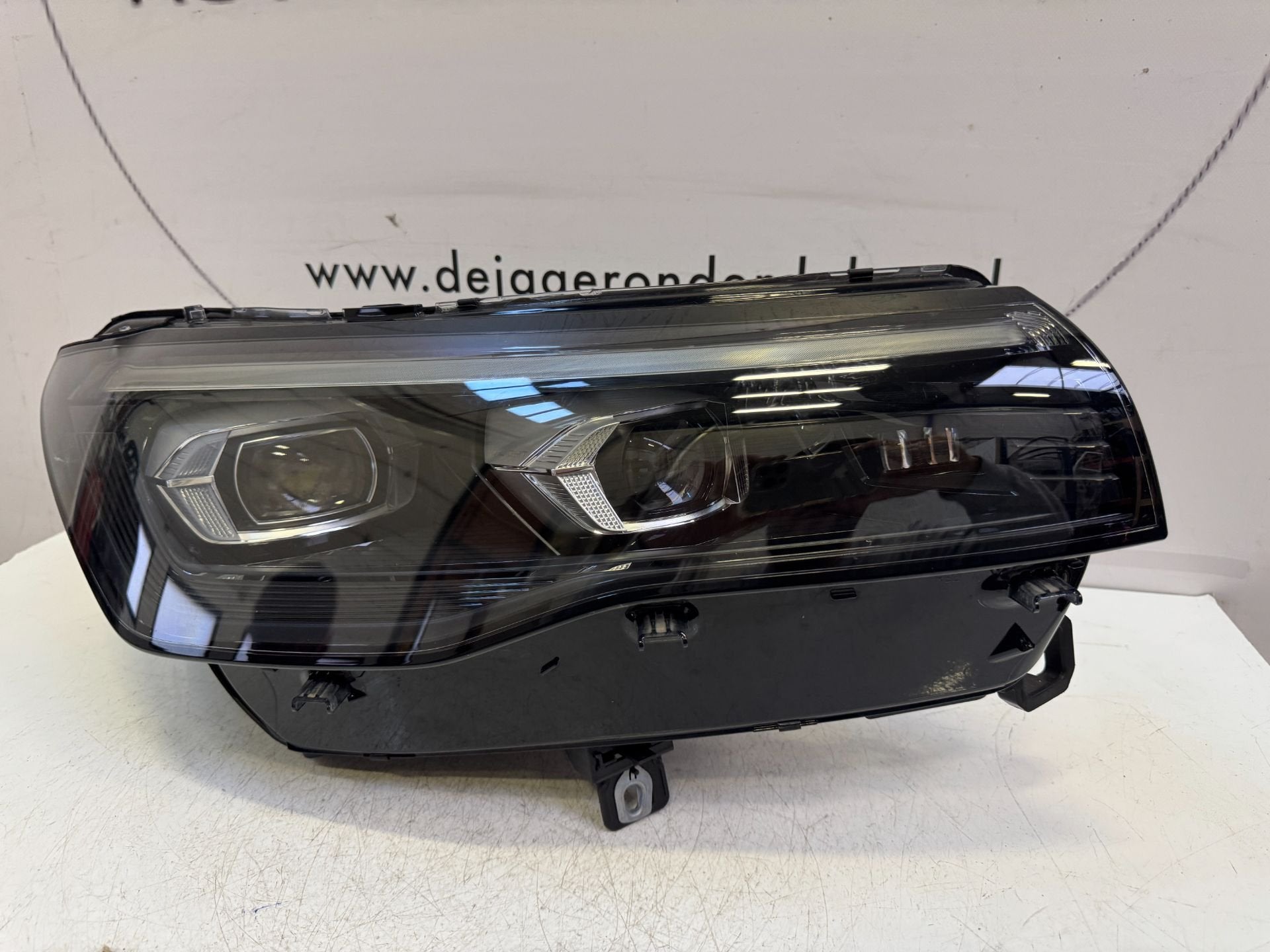 VW TIGUAN 571 IQ LIGHT KOPLAMP RECHTS MATRIX 571941060G, Gebruikt, Volkswagen, Volkswagen AG, Berliner Ring 2
38440  Wolfsburg, DE
