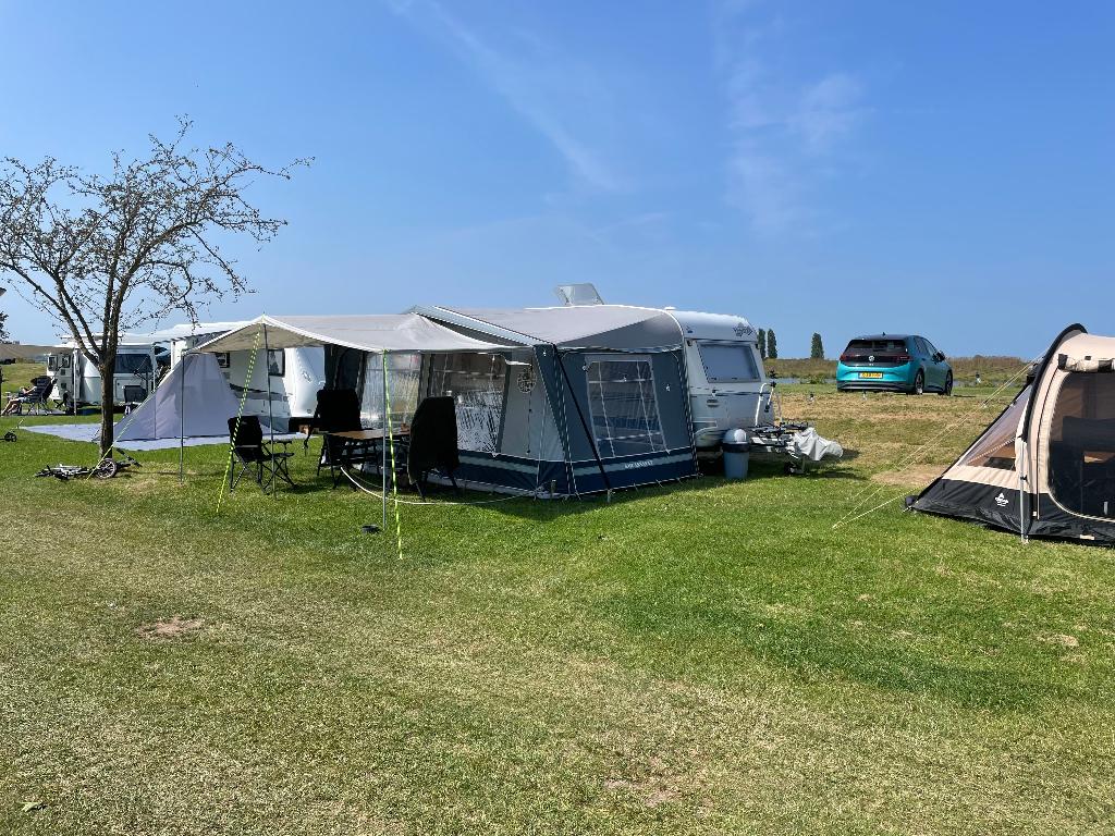 Fendt 470 Joker, Caravans en Kamperen, Rondzit, Dwarsbed, Particulier, Ringverwarming