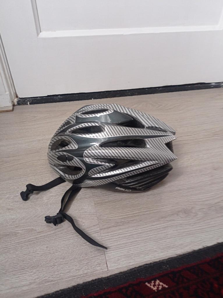 AGU fiets Helm model s-23 c size 58 - 52 cm, Fietsen en Brommers, Fietsaccessoires | Fietshelmen, Ophalen of Verzenden