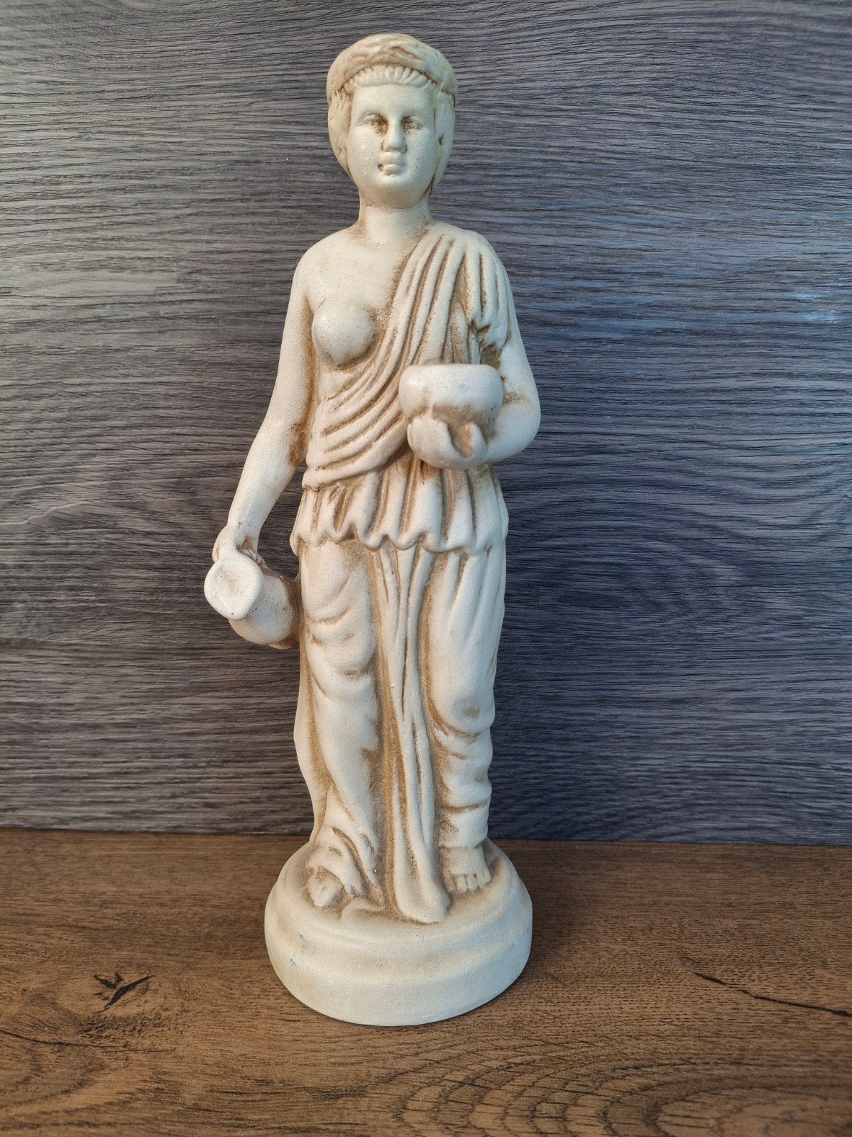 klassieke decoratie beeldje van de  Griekse godin Hebe, Ophalen of Verzenden