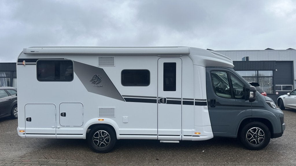 Caravans And Camping Knaus