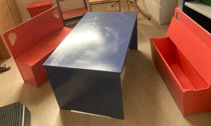 Tafel en bankjes met bergruimte en plaats voor vier kinderen, Kinderen en Baby's, Kinderkamer | Tafels en Stoelen, Ophalen of Verzenden