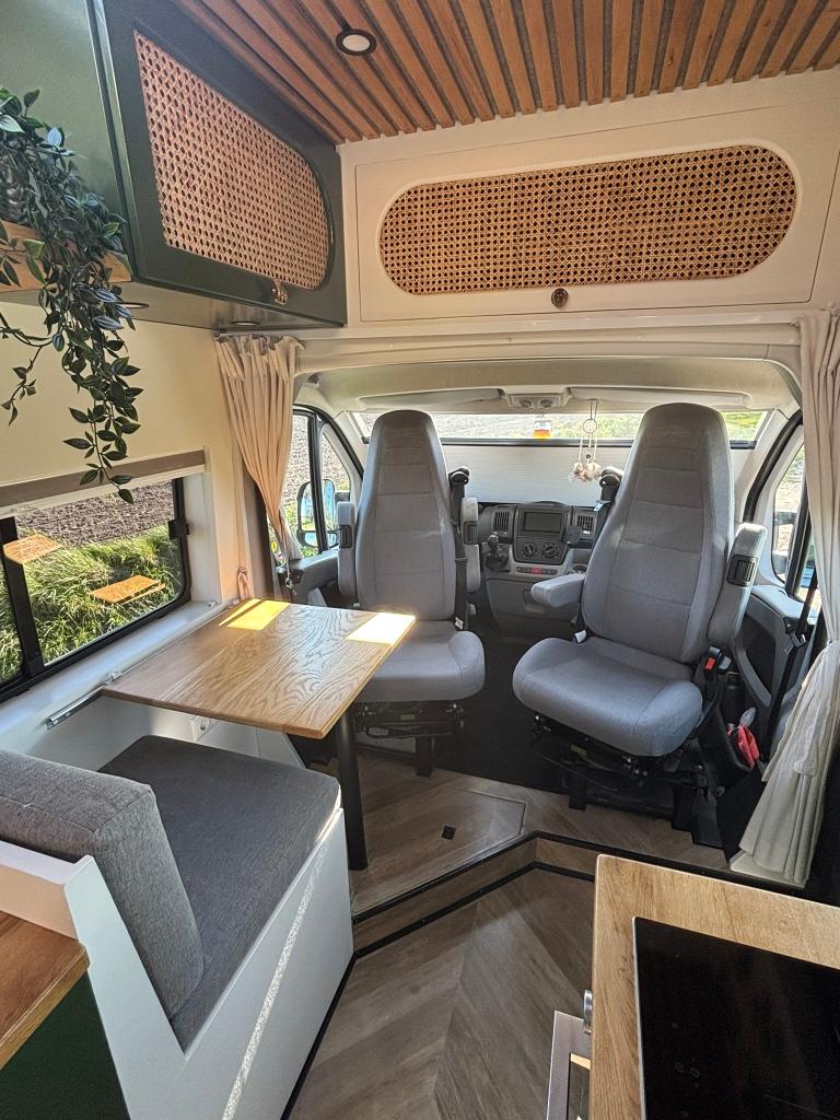 Unieke off grid buscamper | Fiat Ducato L4H3 | Gasloos, Buscamper of Camperbus, Fiat, Tot en met 2, 6 tot 7 meter