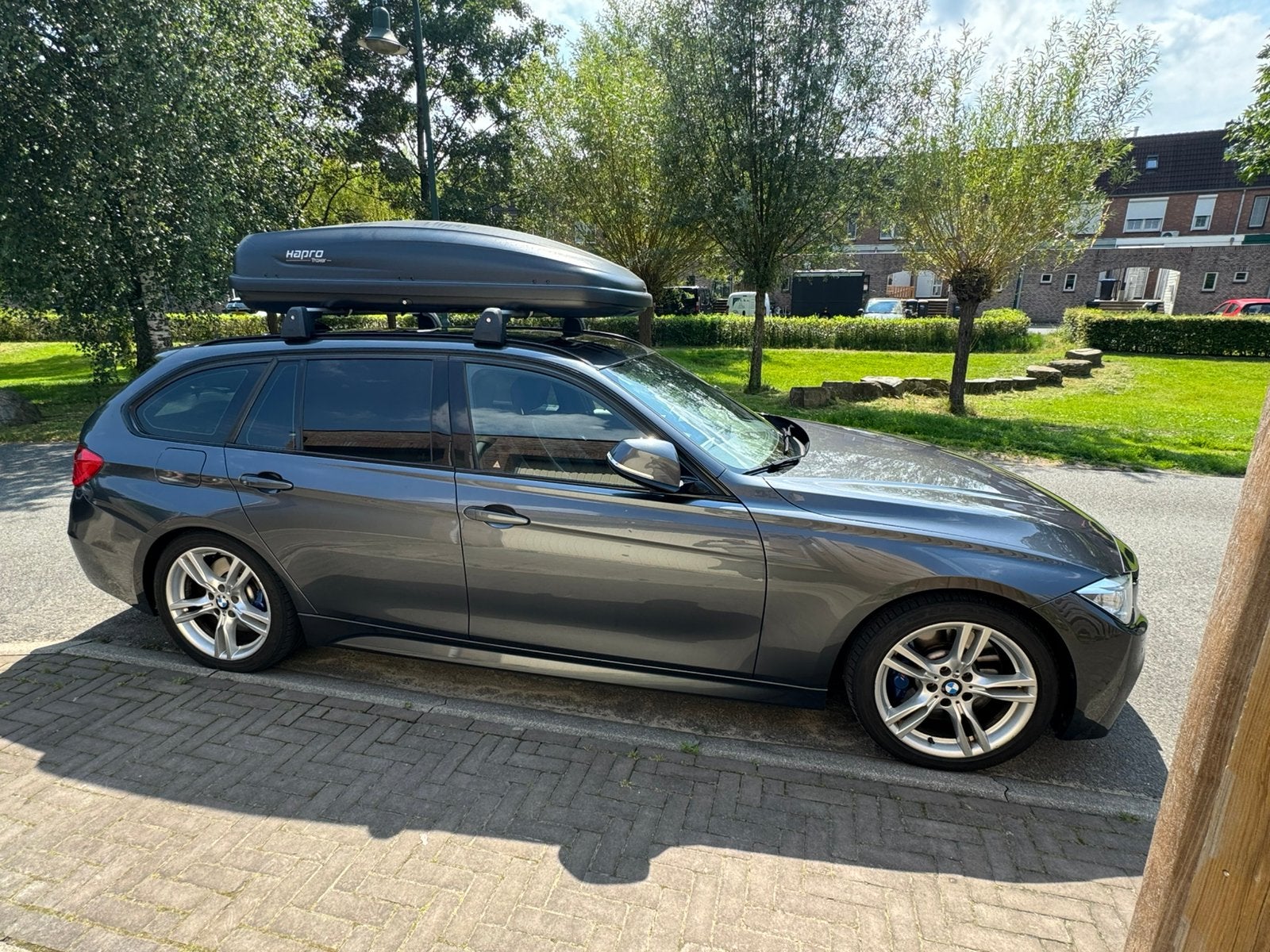 Te huur: hapro traxer 6.6 dakkoffer 410l, Ophalen, Zo goed als nieuw