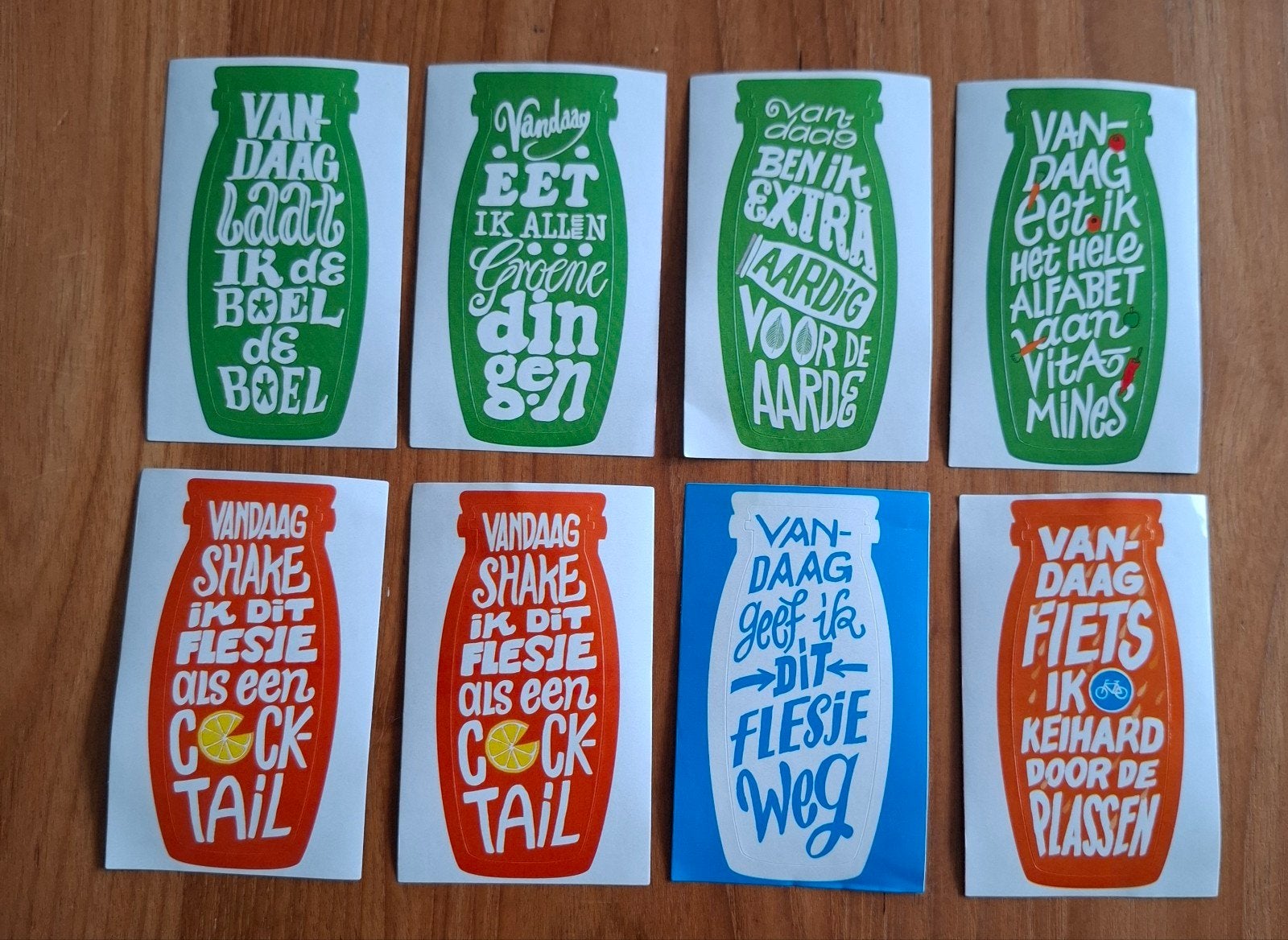 8 Actimel stickers, 1 dubbele, Ophalen of Verzenden, Nieuw, Winkel of Supermarkt
