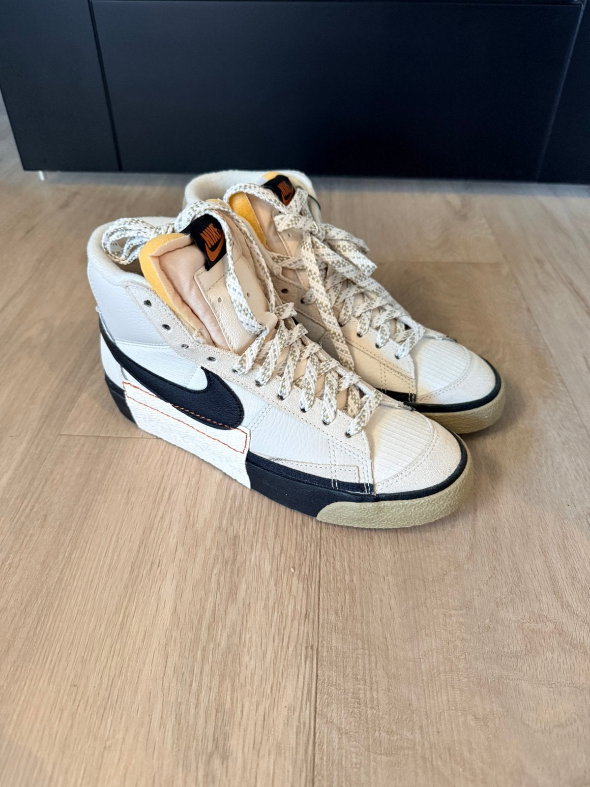 Nike blazer mid maat 38,5, Wit, Nieuw, Ophalen of Verzenden, Sneakers of Gympen