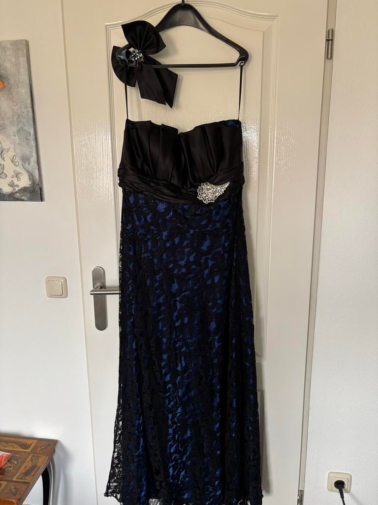 Prachtige  design jurk moeder van de bruid als nieuw, Maat 38/40 (M), Galajurk, Blauw, Ophalen of Verzenden