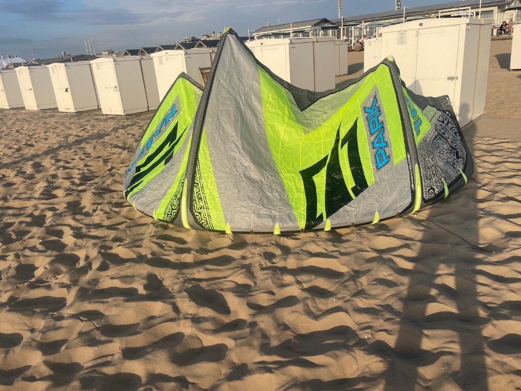 Naish Park 10m, Watersport en Boten, Kitesurfen, Ophalen, Gebruikt, 10 m², Geen board