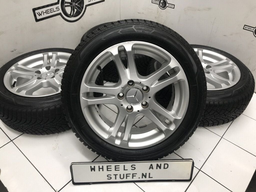 Mercedes A klasse lichtmetaal velgen 16"inch Winterbanden, Auto-onderdelen, Banden en Velgen, Ophalen, Nieuw, 16 inch, Banden en Velgen