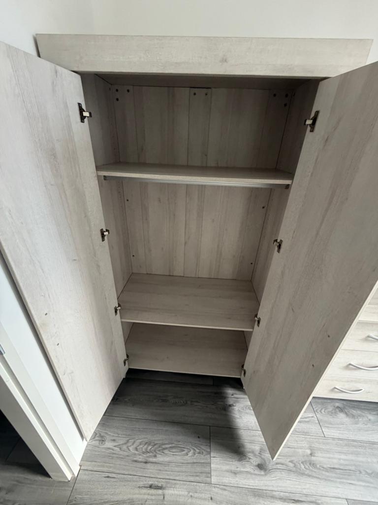 Babykamer set: Kast en Commode - Licht hout, Ophalen, Gebruikt, 50 tot 70 cm, 105 cm of meer