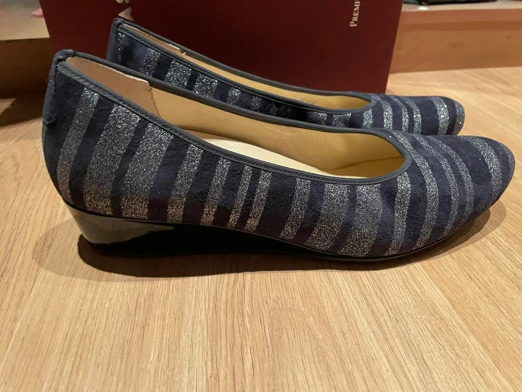 Nieuwe Hassia ballerina's mt 40,5, Kleding | Dames, Schoenen, Ophalen of Verzenden, Zo goed als nieuw, Blauw