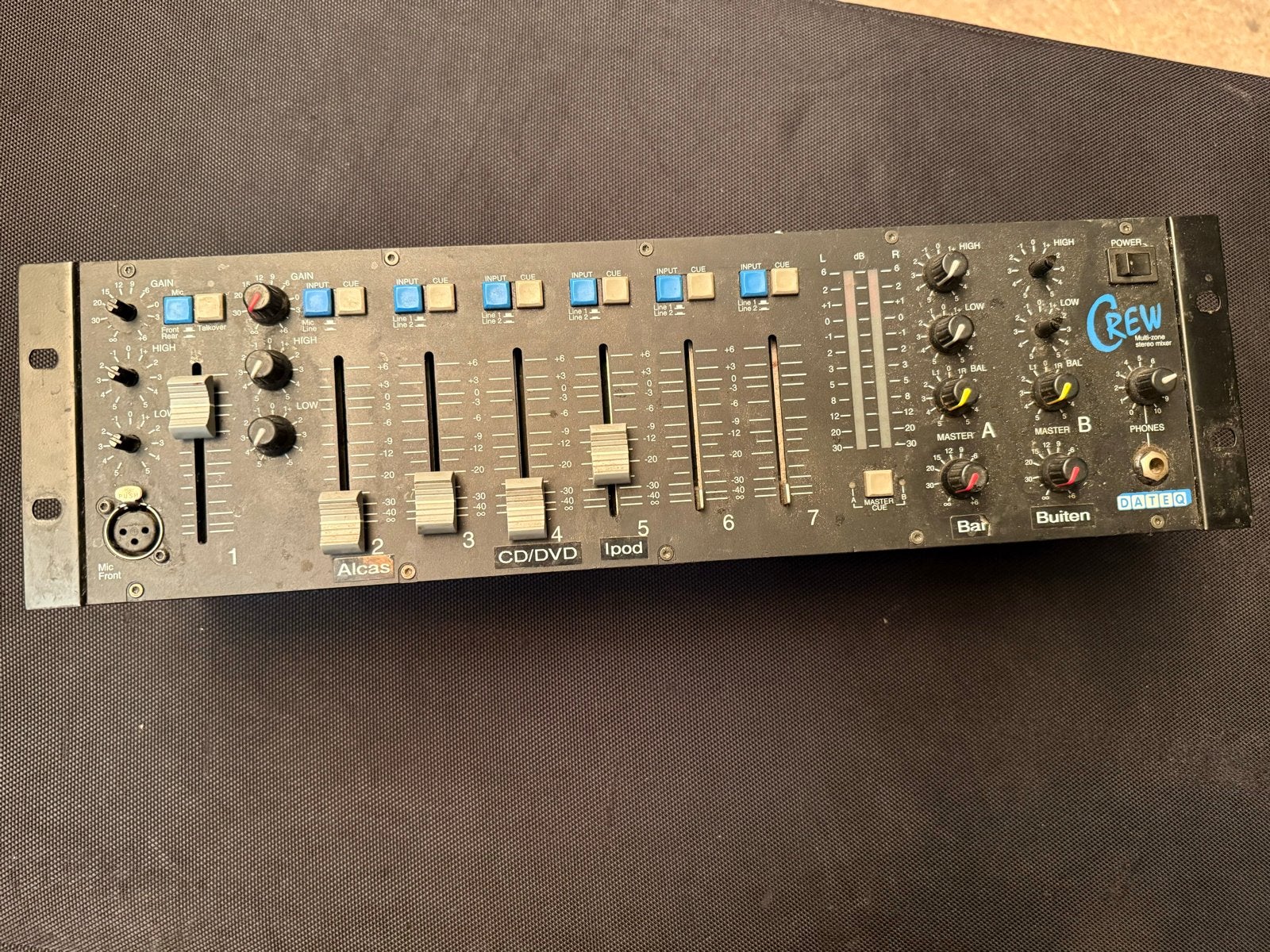 Dateq Crew mixer – vaste installatie, Muziek en Instrumenten, Gebruikt, Dateq, Microfooningang, Ophalen of Verzenden