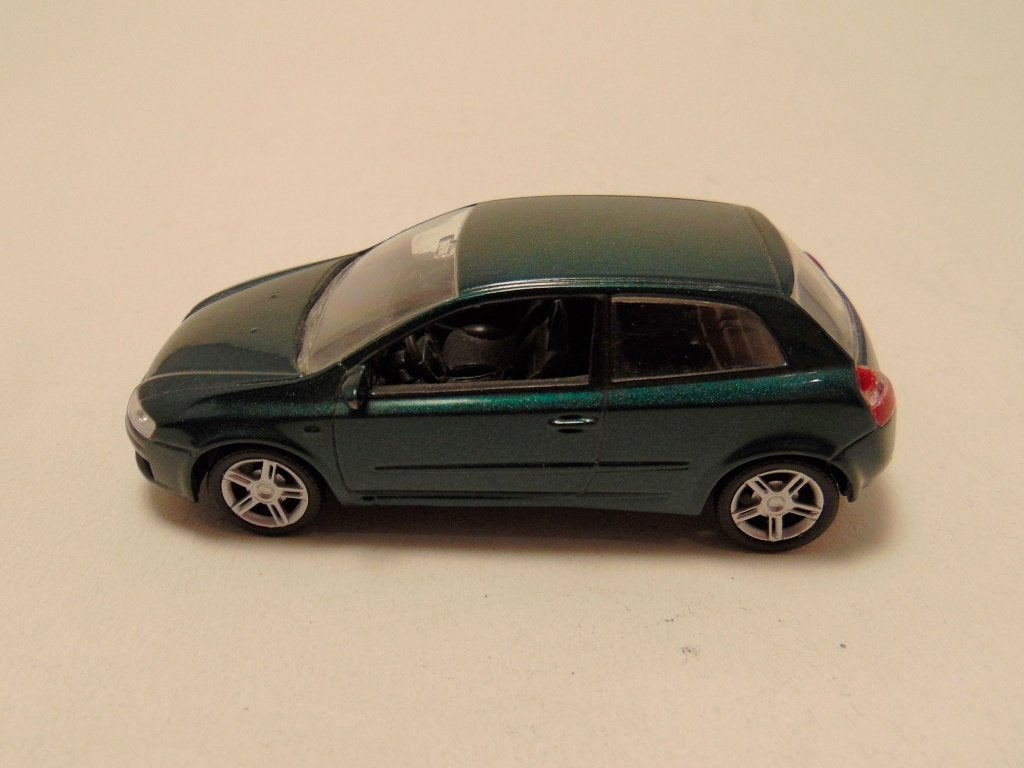 Fiat Stilo 1:43 Norev groen, Ophalen of Verzenden, Auto, Norev